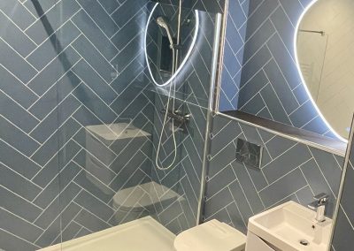 Ensuite Shower room with Rainshower